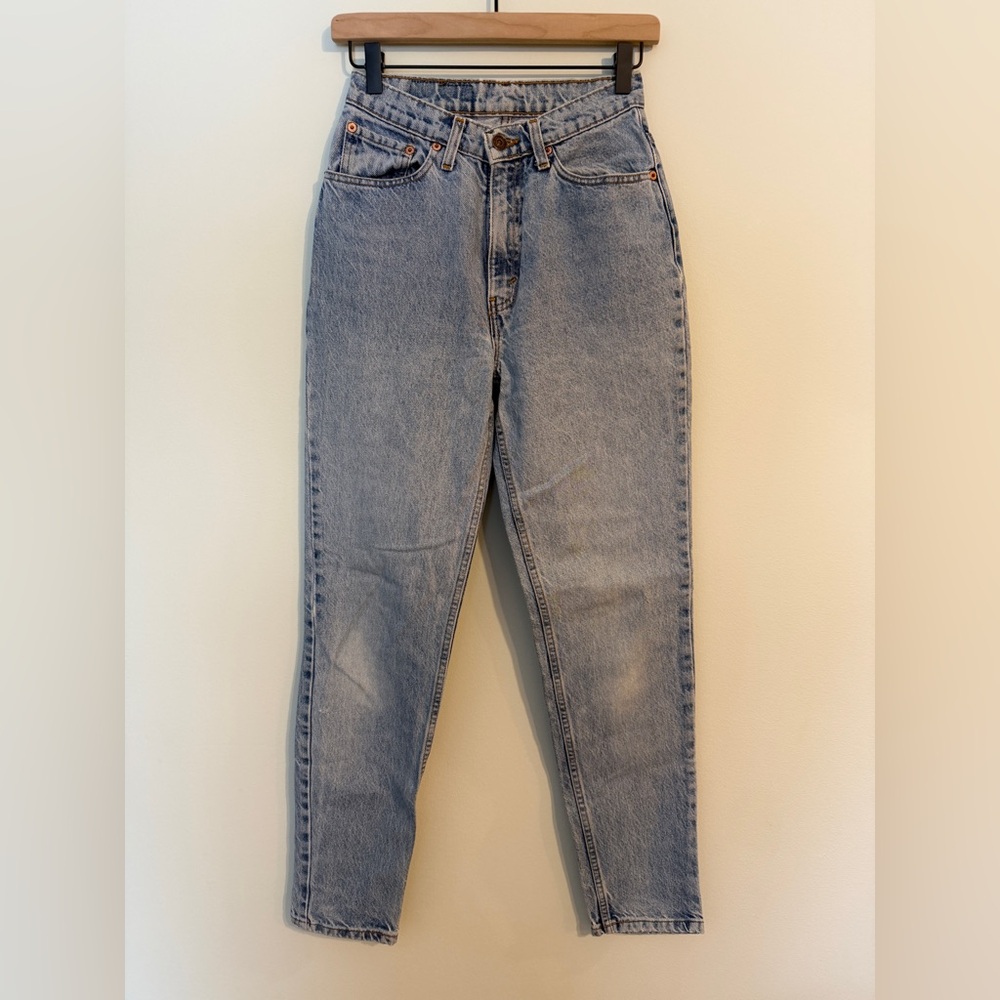 Women’s Levi's Light Blue Straight Leg Jeans - VINTAGE